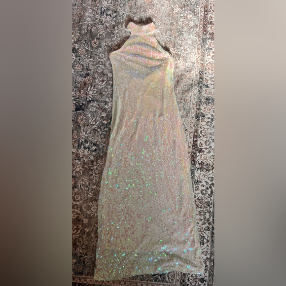[WAYF] The Aria Sequin Mock Neck Gown - Picture 4 of 13
